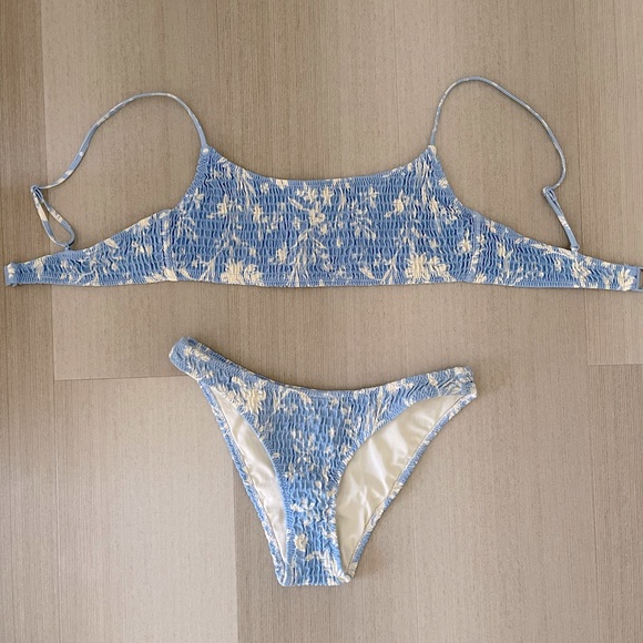 triangl swimwear Other - Triangl Swimwear ~ Inesa Marina Set (With Bag)